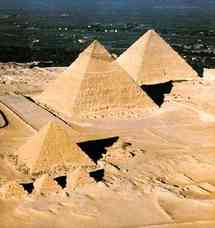 Pirámides, en Egipto. Pirámides, en Egipto.