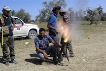 Rebeldes libios en Dafnia, al oeste de Misrata, en Libia.