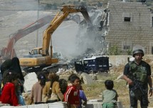 Demolición de una casa palestina. Demolición de una casa palestina.