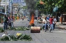 Dominicana: tres muertos en protesta, gobierno ve imposible atender reclamos Dominicana: tres muertos en protesta, gobierno ve imposible atender reclamos
