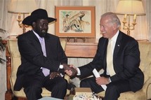 El presidente de Sudán del Sur, Salva Kirr, y el vicepresidente estadounidense, Joe Biden. El presidente de Sudán del Sur, Salva Kirr, y el vicepresidente estadounidense, Joe Biden.