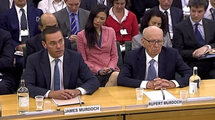James Murdoch-izquierda-, y Rupert Murdoch. James Murdoch-izquierda-, y Rupert Murdoch.
