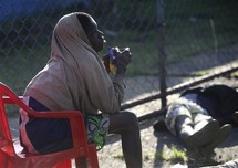 Niños de la calle luchan contra su adicción al crack en Rio de Janeiro