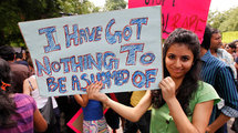 Una manifestante, en la marcha en Nueva Delhi. Una manifestante, en la marcha en Nueva Delhi.