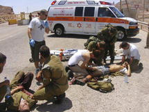 Militares israelíes heridos.