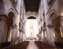 Ante ajustes los italianos protestan contra los privilegios de la Iglesia Ante ajustes los italianos protestan contra los privilegios de la Iglesia