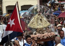 Miles festejan a la Virgen en primera peregrinación por Cuba en 52 años Miles festejan a la Virgen en primera peregrinación por Cuba en 52 años