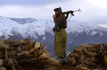 Miliciano del PKK. Miliciano del PKK.