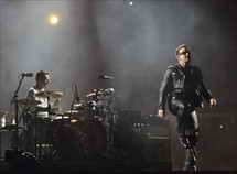 Imagen del documental sobre U2 From the sky down.