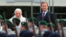 El Papa Benedicto XVI-Joseph Ratzinger-y el presidente alemán,Christian Wulff. El Papa Benedicto XVI-Joseph Ratzinger-y el presidente alemán,Christian Wulff.