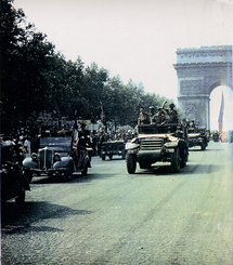 Los republicanos españoles, entrando en París en 1944. Los republicanos españoles, entrando en París en 1944.