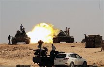 Milicianos del CNT en Sirte, Libia. Milicianos del CNT en Sirte, Libia.