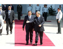 Leon Panetta-izquierda-y Ehud Barak, en Tel Aviv.