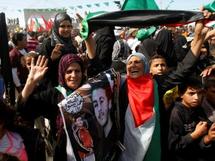 Palestinas celebrando la liberación de presos.
