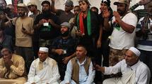 Líderes tribales de Bani Walid, durante las negociaciones con el CNT. Líderes tribales de Bani Walid, durante las negociaciones con el CNT.