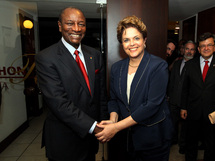 Alpha Condé, a la izquierda, y Dilma Rousseff. Alpha Condé, a la izquierda, y Dilma Rousseff.