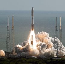 NASA lanzó el mayor explorador en búsqueda de señales de vida en Marte NASA lanzó el mayor explorador en búsqueda de señales de vida en Marte