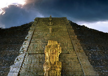 Construcciones mayas en el parque arqueológico de Copán, en Honduras. Construcciones mayas en el parque arqueológico de Copán, en Honduras.