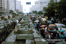 Tanques en las calles de Moscú, durante el fallido golpe de estado de agosto de 1991.