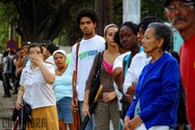 Intelectual llama a tomar "por los cuernos" el tema del racismo en Cuba