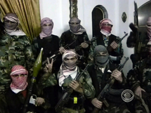 Supuestos miembros de los grupos armados autodenominados como"ejército sirio libre"