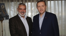 Ismail Haniye-izquierda- y Recep Taib Erdogan