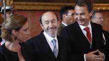 De izquierda a derecha, Carme Chacón, Alfredo Pérez Rubalcaba y José Luis Rodríguez Zapatero