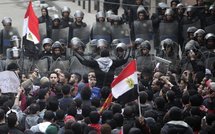 Egipto: 2 muertos en choques entre policías y manifestantes en Suez