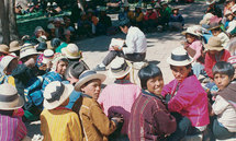 Bolivia aplica reforma educativa con visión "indígena y antiimperialista" Bolivia aplica reforma educativa con visión "indígena y antiimperialista"