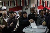 El "sí" se impuso por 89,4% de votos en referéndum constitucional en Siria El "sí" se impuso por 89,4% de votos en referéndum constitucional en Siria