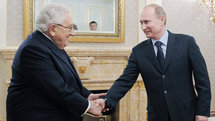 Henry Kissinger-izquierda-y Vladimir Putin.