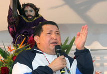 Hugo Chávez, hablando en la iglesia.