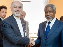 Ali Akbar Salehi-izquierda-y Kofi Annan.