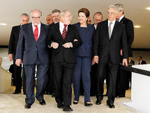 Dilma Rousseff, con los ex presidentes de Brasil.