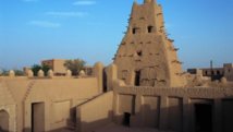 Mausoleo de Sidi Mahmud, en Tombuctú, Malí. Mausoleo de Sidi Mahmud, en Tombuctú, Malí.