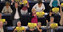 Protestan contra el ACTA, en el Parlamento Europeo Protestan contra el ACTA, en el Parlamento Europeo