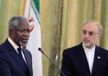 Kofi Annan-izquierda-, y Ali Akbar Salehi, en Teherán. Kofi Annan-izquierda-, y Ali Akbar Salehi, en Teherán.