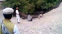 Los talibanes desmienten haber perpetrado la ejecución filmada de una afgana Los talibanes desmienten haber perpetrado la ejecución filmada de una afgana