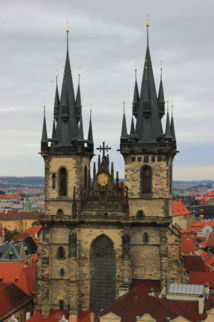 La iglesia de Tyn, en Praga. La iglesia de Tyn, en Praga.