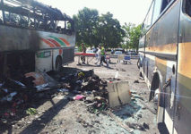 El autobús de turistas, tras la explosión