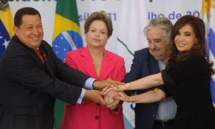 De izquierda a derecha, Hugo Chávez, Dilma Rousseff, José Mujica y Cristina Fernández de Kirchner De izquierda a derecha, Hugo Chávez, Dilma Rousseff, José Mujica y Cristina Fernández de Kirchner