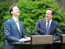 Nick Clegg-izquierda-y David Cameron