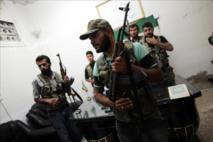 Resistencia de rebeldes en Alepo, aplazada reunión árabe sobre Siria