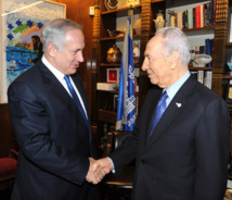 Netanyahu-izquierda-y Peres.