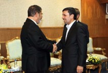 Mursi-izquierda-y Ahmadi Nijad