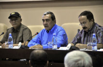 De izquierda a derecha, los comandantes de las FARC Téllez, Jaramillo y París.