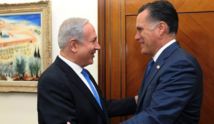 Netanyahu-izquierda-y Romney.