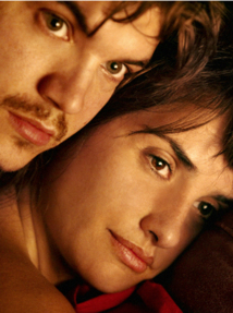 Penélope Cruz y Emile Hirsch, en una escena de Volver a nacer