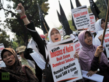 Manifestantes en Indonesia contra el film. Manifestantes en Indonesia contra el film.