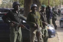 Policías en Mubi, Nigeria Policías en Mubi, Nigeria